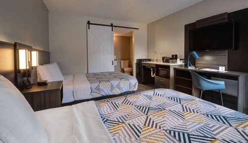 Standard Room, 2 Queen Beds, Smoking, Kitchenette