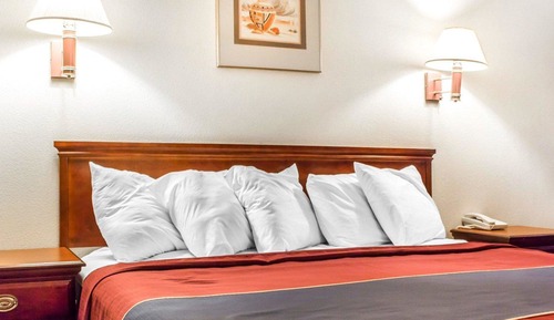 Standard Room, 1 King Bed