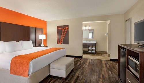Studio Suite, 1 King Bed, Non Smoking