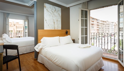 Quadruple Room (2 adults and 2 children)