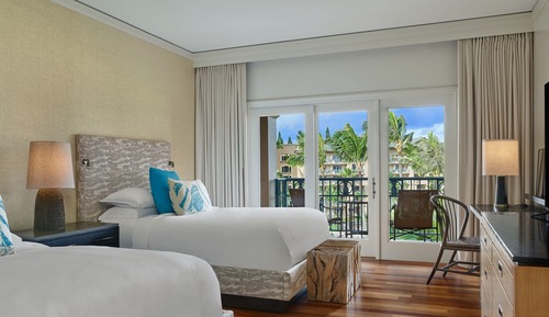 Deluxe Room, 2 Queen Beds, Partial Ocean View
