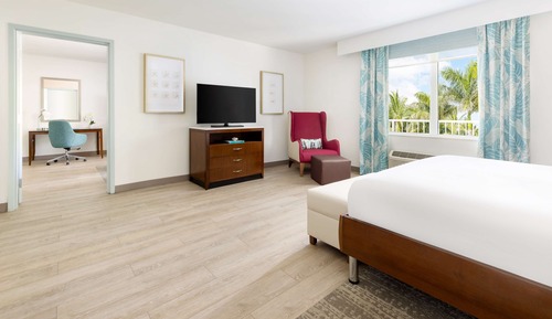 Suite, 1 King Bed, Non Smoking