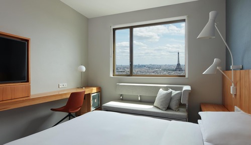 Room, 1 King Bed (Eiffel Tower View, High Floor, Club)