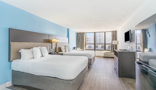 Oceanfront Room 2 Queen Beds No Balcony