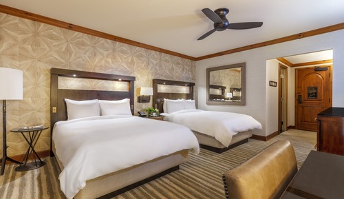 Room, 2 Queen Beds (Village Slope)