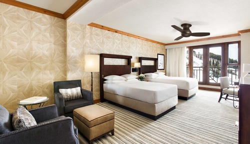Room, 2 Double Beds, Mountain View