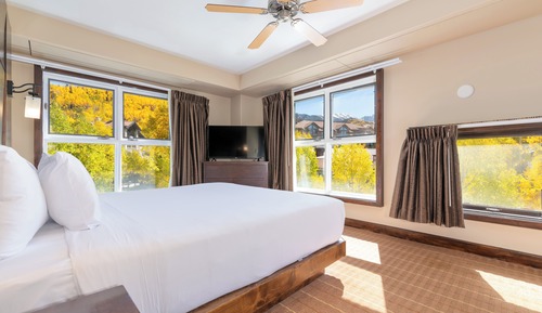 Grand Suite (Sunset Vista)