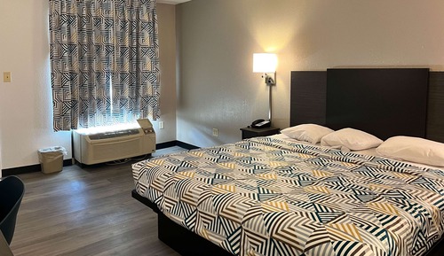 Standard Room, 1 King Bed, Non Smoking, Refrigerator & Microwave