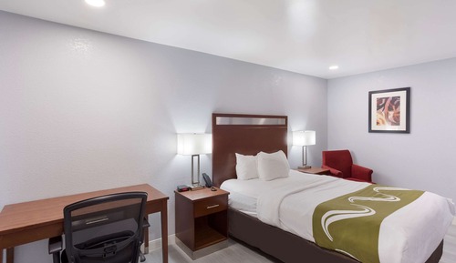 Standard Room, 1 Queen Bed, Non Smoking