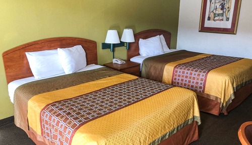 Standard Room, 2 Queen Beds, Smoking