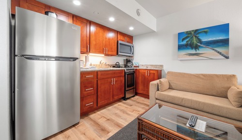 Studio, Ocean View (Unit 402)