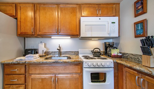 Studio, Ocean View (Unit 816)