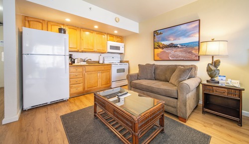 Studio, Ocean View (Unit 418)