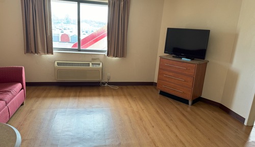 Suite, 1 King Bed with Sofa bed, Non Smoking, Jetted Tub