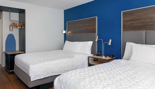Room, 2 Queen Beds
