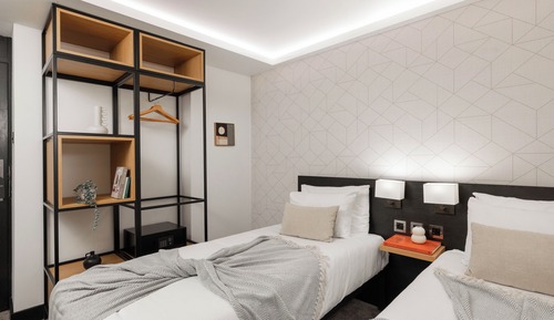 Twin Room (Urban)