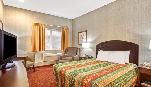 Suite, 1 King Bed, Non Smoking