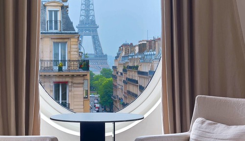 Suite, 1 King Bed, Non Smoking, Tower