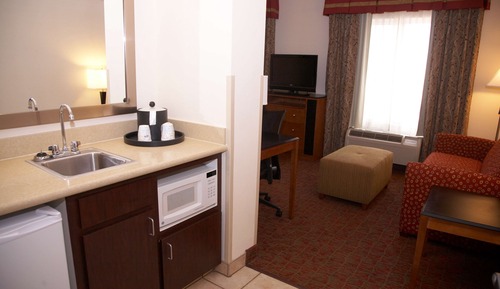 Suite, 1 King Bed, Accessible, Non Smoking