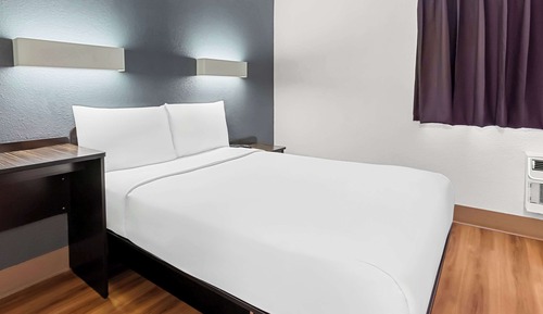 Standard Room, 1 Double Bed, Accessible, Non Smoking