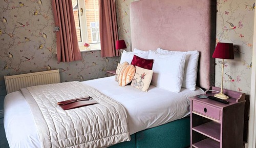 Deluxe Double Room, Ensuite (The Drury Lane - 4)