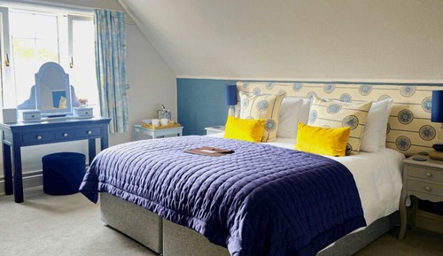 Superior Double or Twin Room, Ensuite (The Hippodrome Suite -8 )