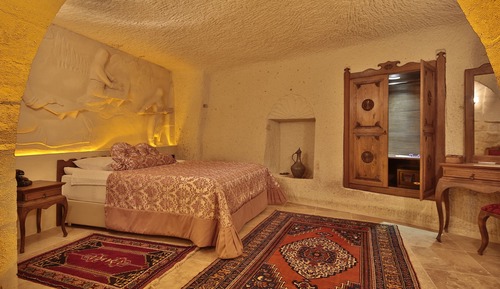 Standard Magara Suite,Dag Manzarali