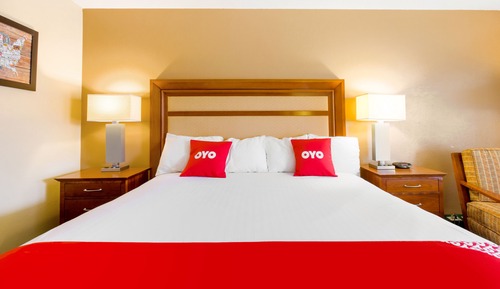 Premium Room, 1 King Bed, Kitchenette