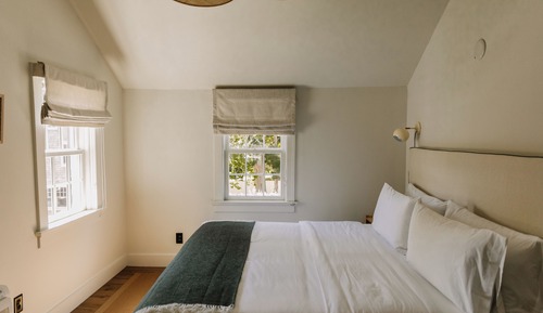 Traditional Studio Suite, 1 King Bed