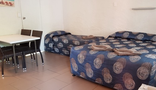 Family Room, Non Smoking, Kitchenette (Family Room for 4)