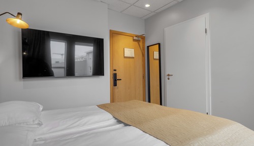 Economy Double Room, Private Bathroom