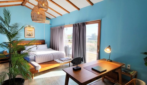 Luxury Double Room, 1 King Bed, Balcony, Ocean View