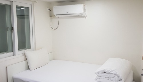 Basic Single Room, 1 Double Bed