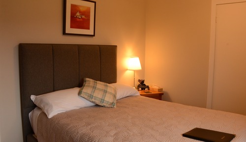 Single Room, Lake View (Seal - 1st Floor)