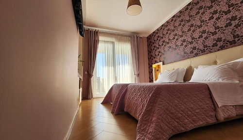 Standard Twin Room with Balcony and Sea View