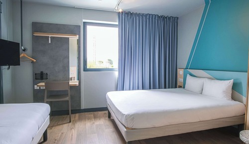 Standard Room, Multiple Beds