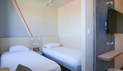 Standard Room, Multiple Beds