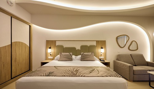 Junior Suite, Oceanfront (U)
