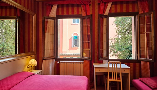 Superior Triple Room, Garden View