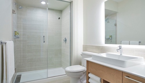 Executive Suite, 1 Bedroom, Corner (Mobility Accessible, Roll-in Shower)