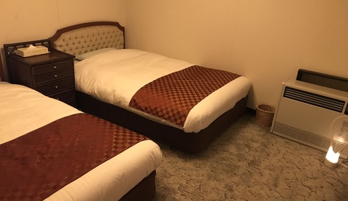 Twin Room, No View - Breakfast Included 