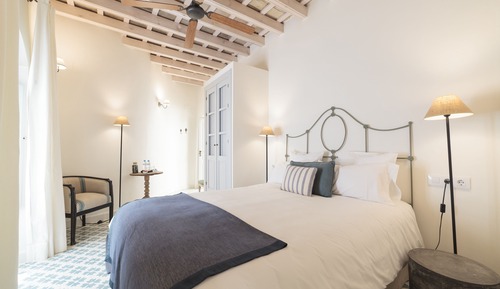 Double Room, Balcony (Green Double)