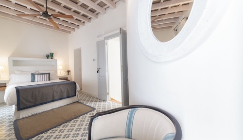 Double Room, Balcony (Blue Double)