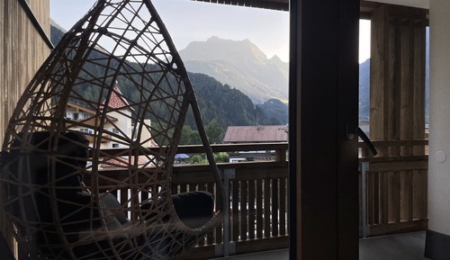 Apartment, Balcony