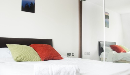 Apartment, Private Bathroom, City View (One Bedroom)