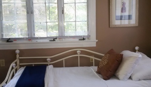 Room, 1 Twin Bed, Shared Bathroom, Ground Floor