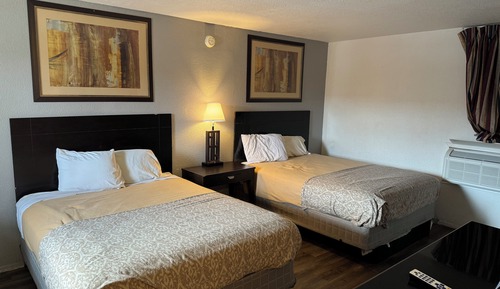 Double Queen Room