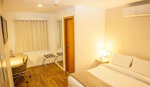 Premium Suite