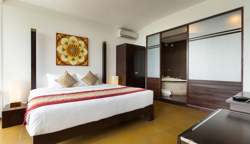 Panoramic Mountain View Penthouse (Jacuzzi) - 10% off on Cocktails & Selected Wines & Sauna Access