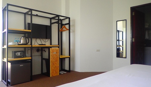 Deluxe Room, 1 King Bed, Ocean View, Sea Facing